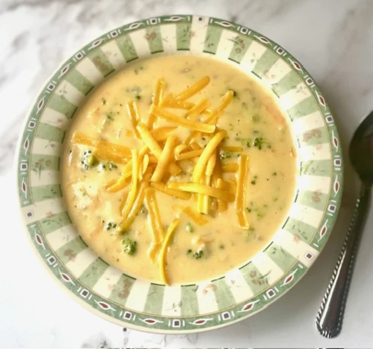 A bowl of broccoli cheese soup