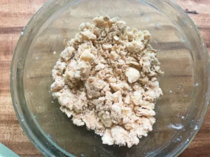 Crumble topping for apple crisp