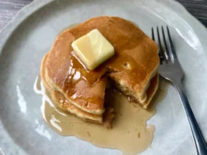 apple spice pancakes