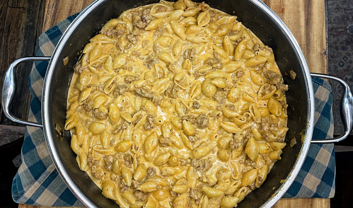 Creamy Beef and Cheddar One Pan Pasta