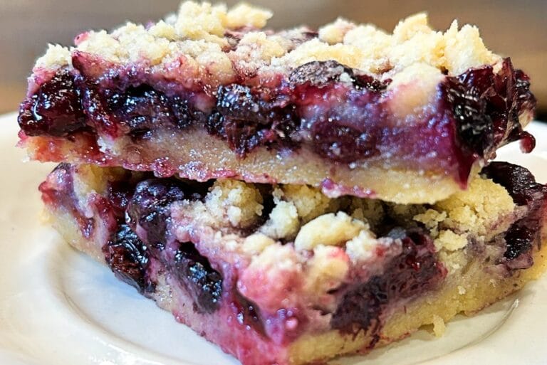 blueberry crumble bars