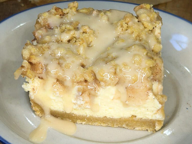 apple cheesecake bars with maple glaze